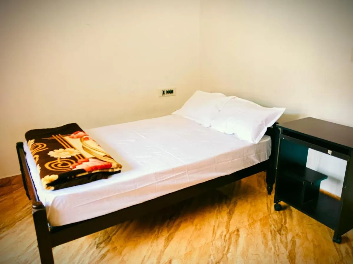 Anna Homestay Chegāt 0*,  India